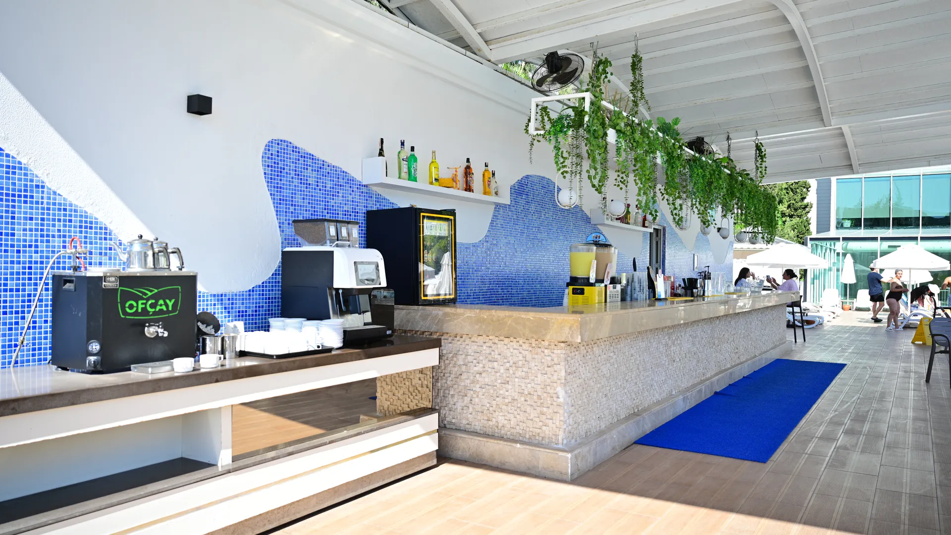 Aqua Marine Bar
