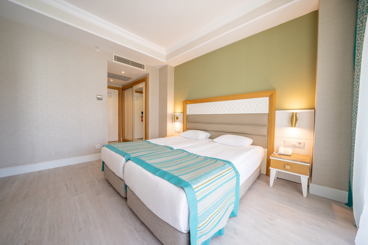 Karmir Resort & Spa Hotel - Aile Odası